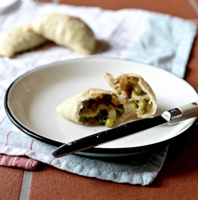 Zwetschgen Pfirsich Pies | Laura dreams of Cakes