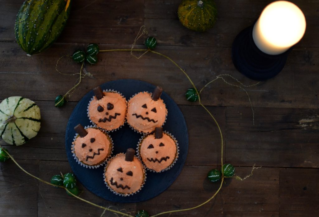 Kürbis-Cupcakes Halloween
