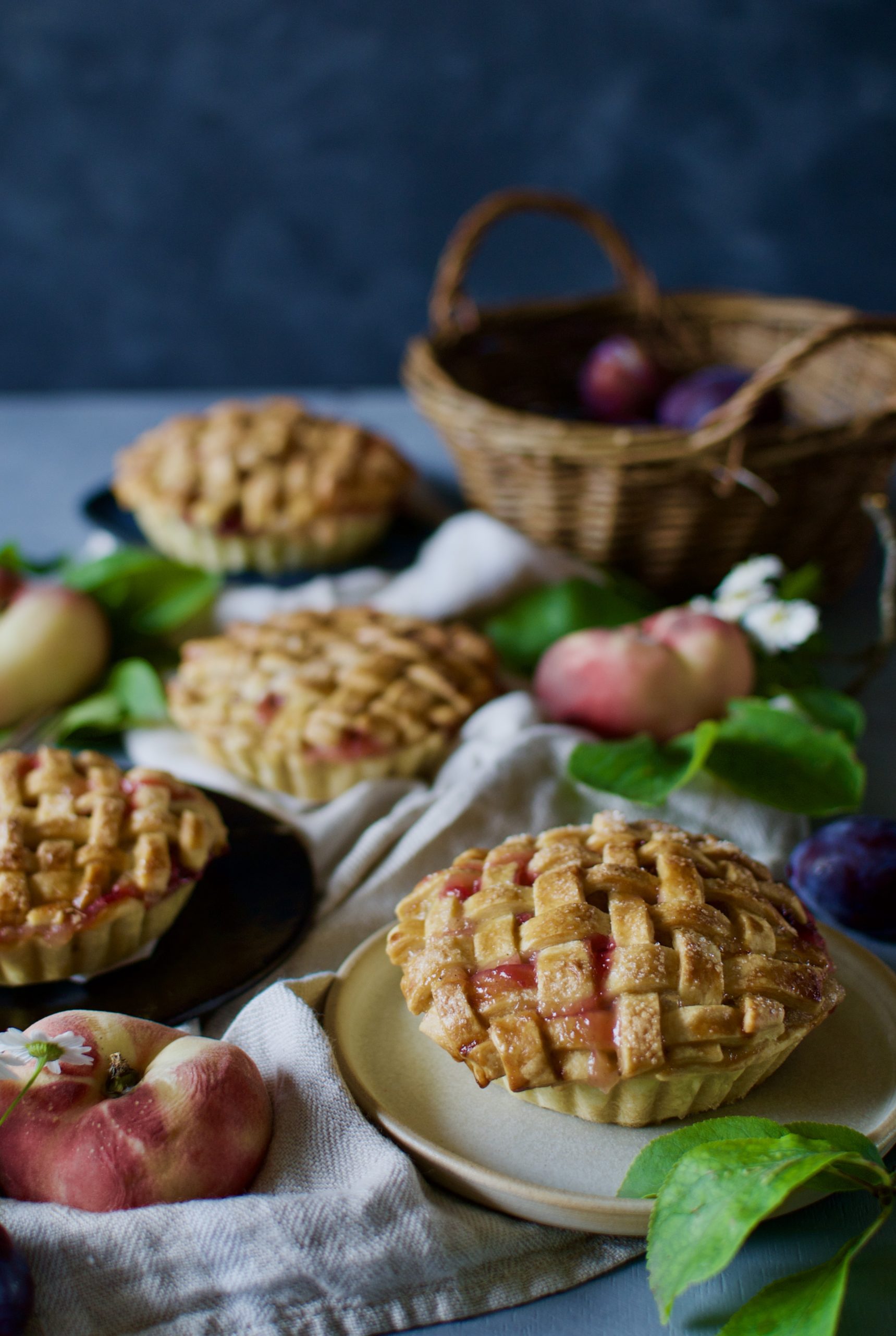 Zwetschgen Pfirsich Pies | Laura dreams of Cakes