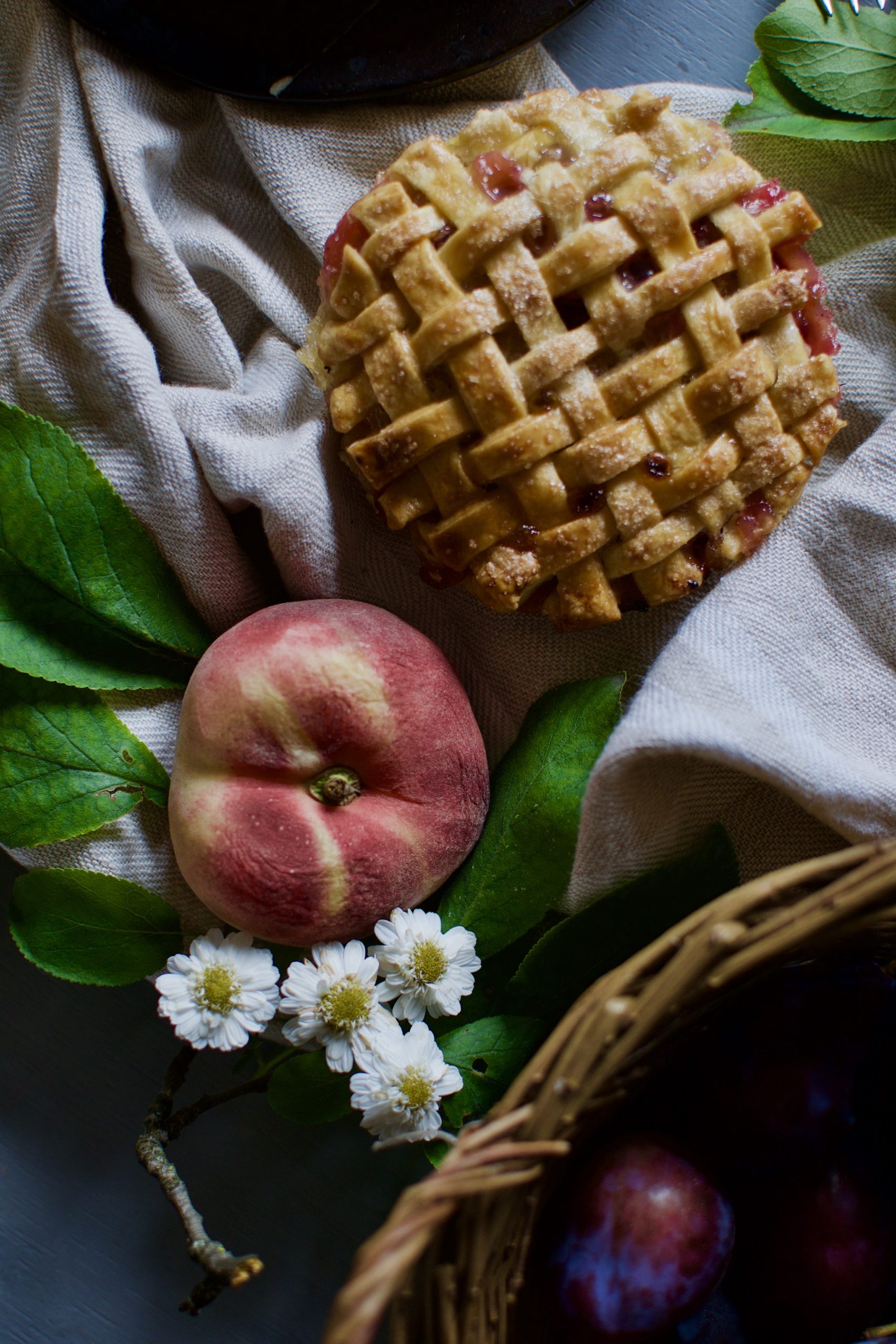 Zwetschgen Pfirsich Pies | Laura dreams of Cakes